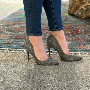 Steve Madden Daisie-R Grey Rhinestone Pumps 6M